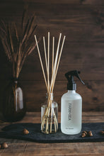 Load image into Gallery viewer, Fall/Holiday Reed Diffuser 2025

